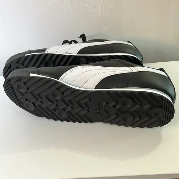 Brand new puma sneakers mens size 10 black and white lace up shoes - Picture 6 of 11
